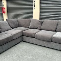 Sectional Couch 
