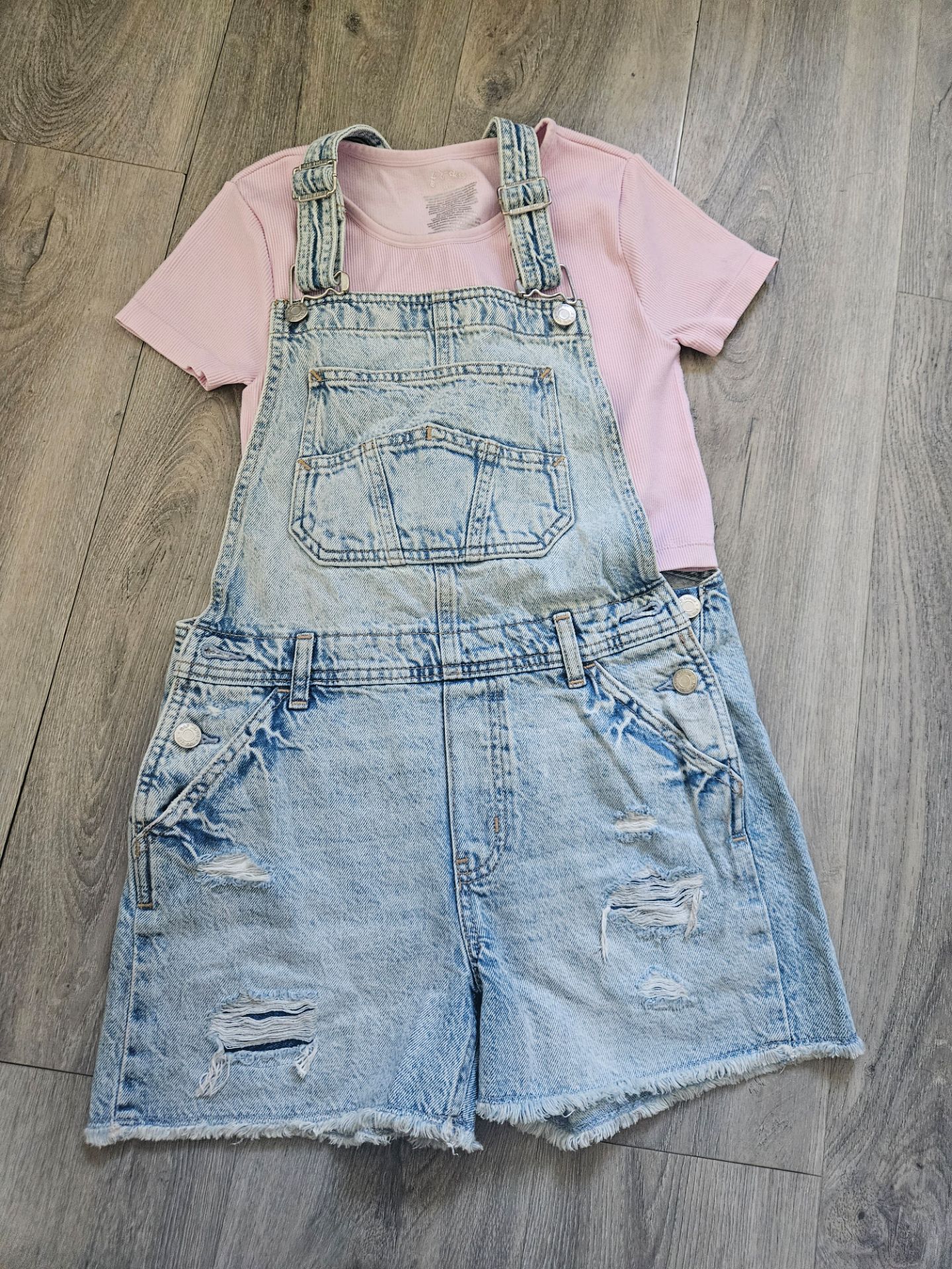 Gap overall size xl shirt included