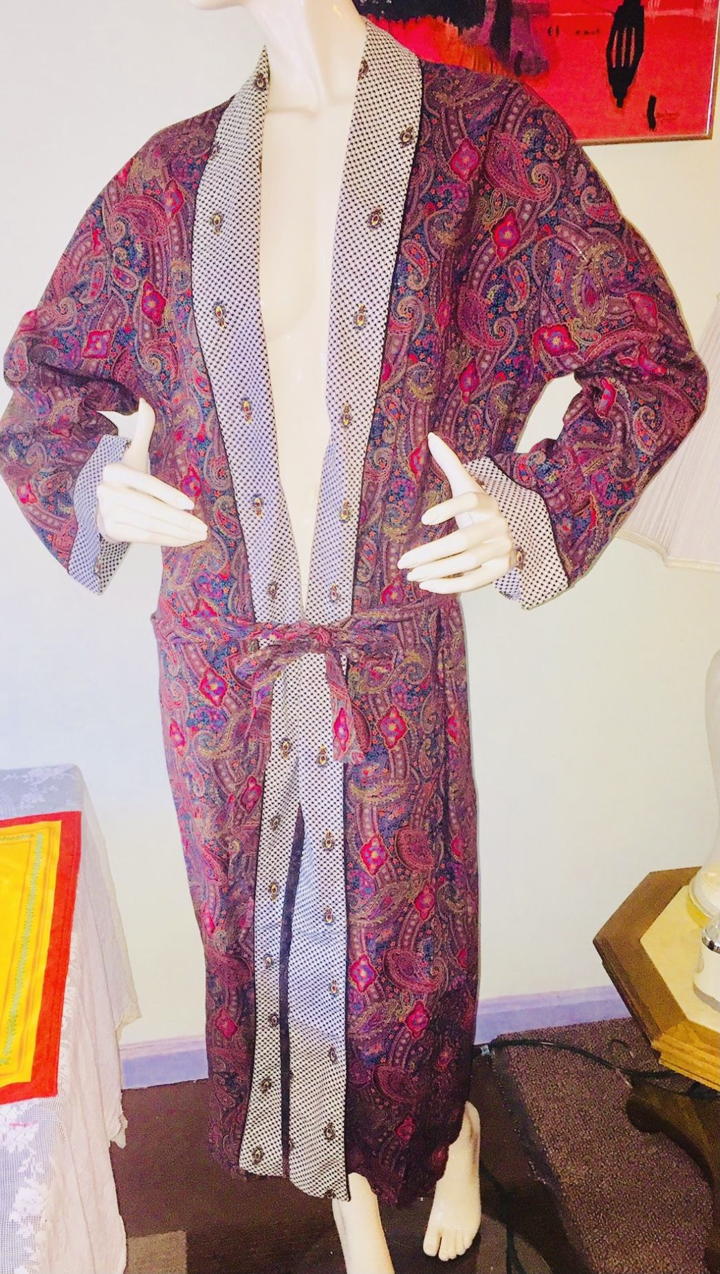 VICTORIA’S SECRET LIMITED UNI-SEX 100% COTTON LOUNGING ROBE - ONE SIZE FITS ALL - NEVER WORN UNUSED SMOKE AND PET FREE ENVIRONMENT