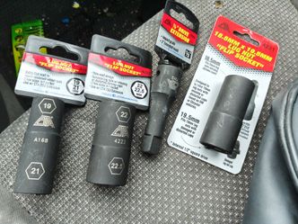 CTA Lug Nut Flip Socket Set with Extension