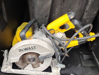 DeWalt worm drive S353b skill saw