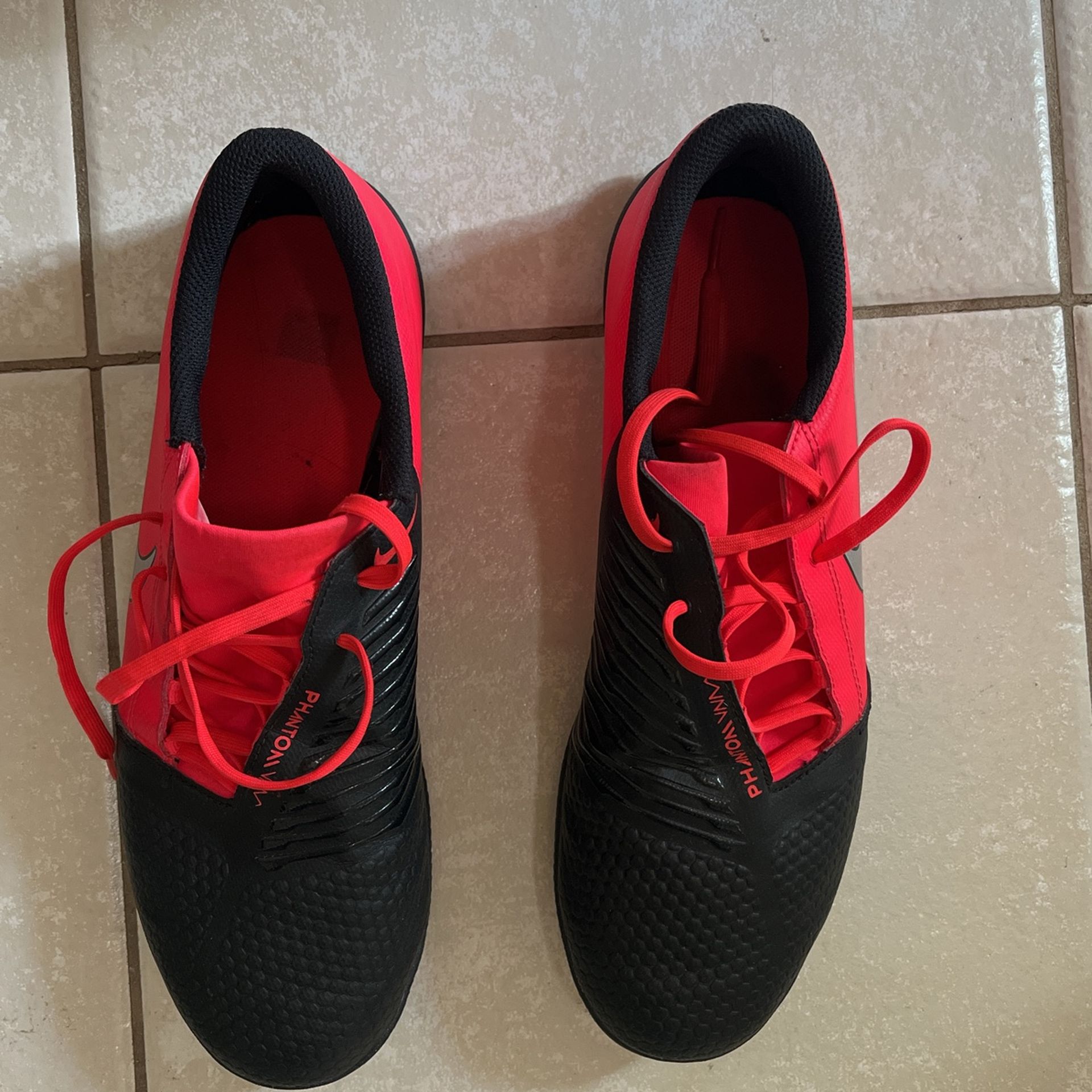 Indoor Soccer Shoes Size 11.5 Men’s Worn Twice