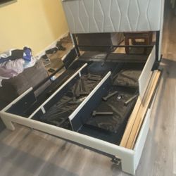 Anctor 62.2-in W Beige Queen Bed Frame with 3 Drawers and Storage Headboard