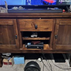 55 Inch Samsumg Smart TV China Hutch And Sound Bar 