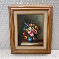 Vintage Still Life Oil Painting – Framed Floral Artwork