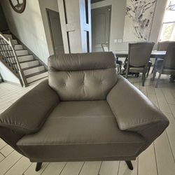 Grey Leather Ashley Furniture Oversized Chair