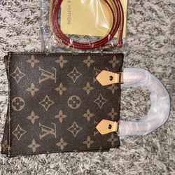  Louis Vuitton Handbag  For Sale 