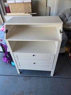 Baby changing station Dresser
