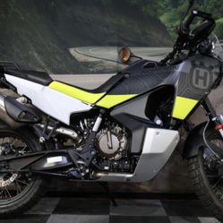 2023 Husquarna® Norden 901