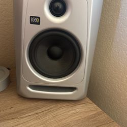 Studio monitor speakers KRK 