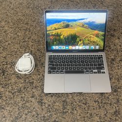 Apple Macbook Air 13”