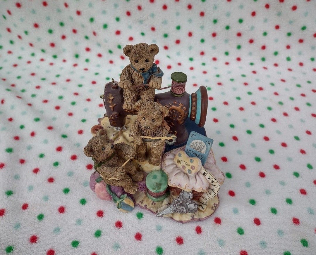 Vintage 6"W x 6.5"T "Momma Cubs on Sewing Machine" Windup Music Box