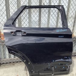 2020 2023 Ford Explorer Rear Passenger Side Door Shell OEM