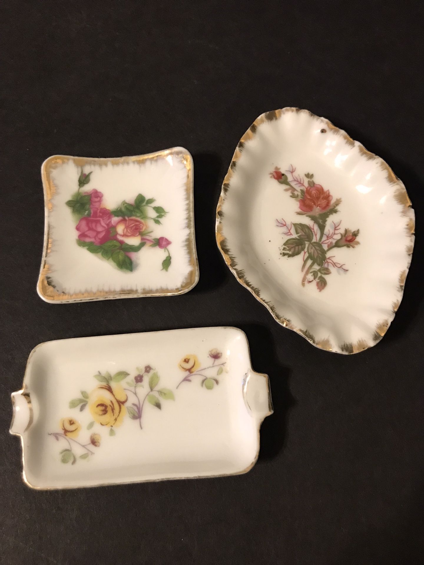 Vintage 1950’s Set of 3 Rose Pattern Small Jewelry/Trinket Dishes