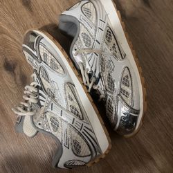 Bottega Veneta size 10