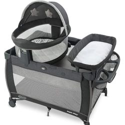Bassinet Graco Pack n Play Travel Dome LX Playard