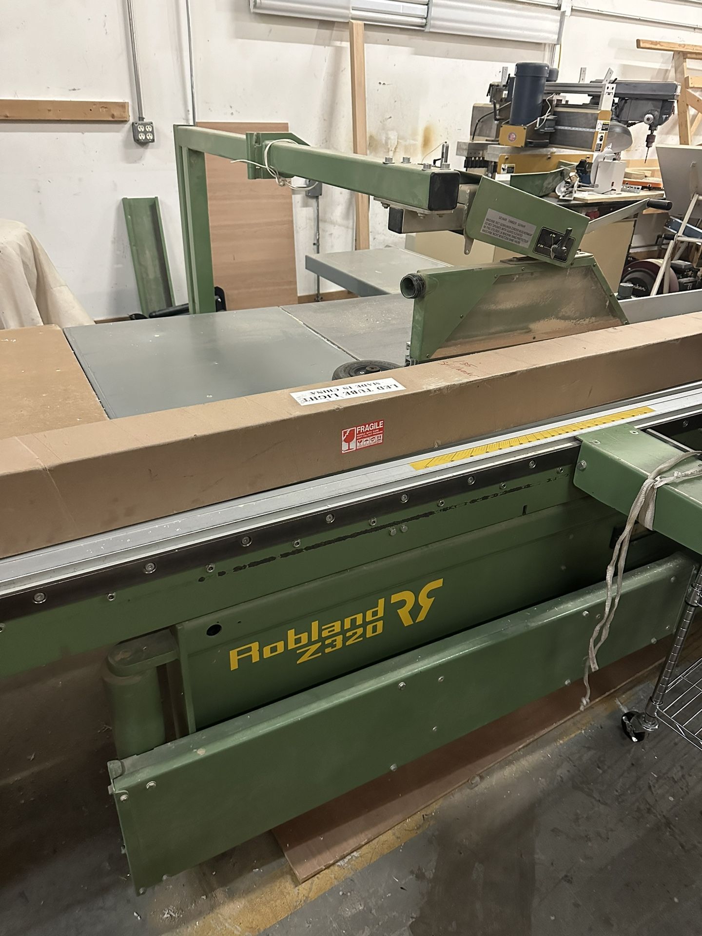 ROBLAND Z320 DIMENSION SAW WITH SLIDING TABLE