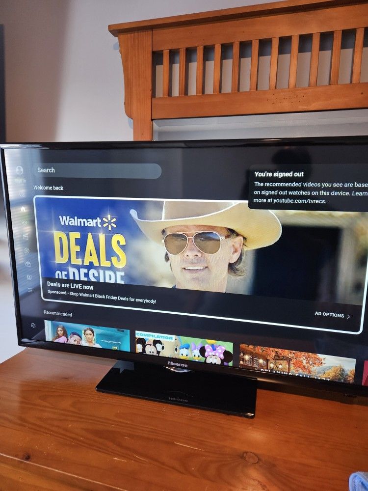 Hisense LED HDTV (Smart) 43 Inch W/Remote