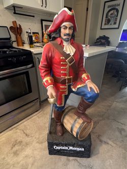 Captain Morgan statue