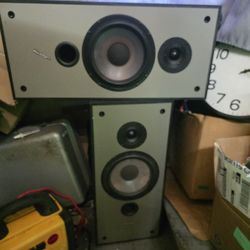 2 Paradigm 2 Way  Speakers. Model  7se