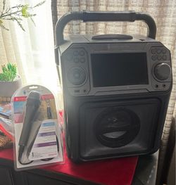 Karaoke machine with 2 mics