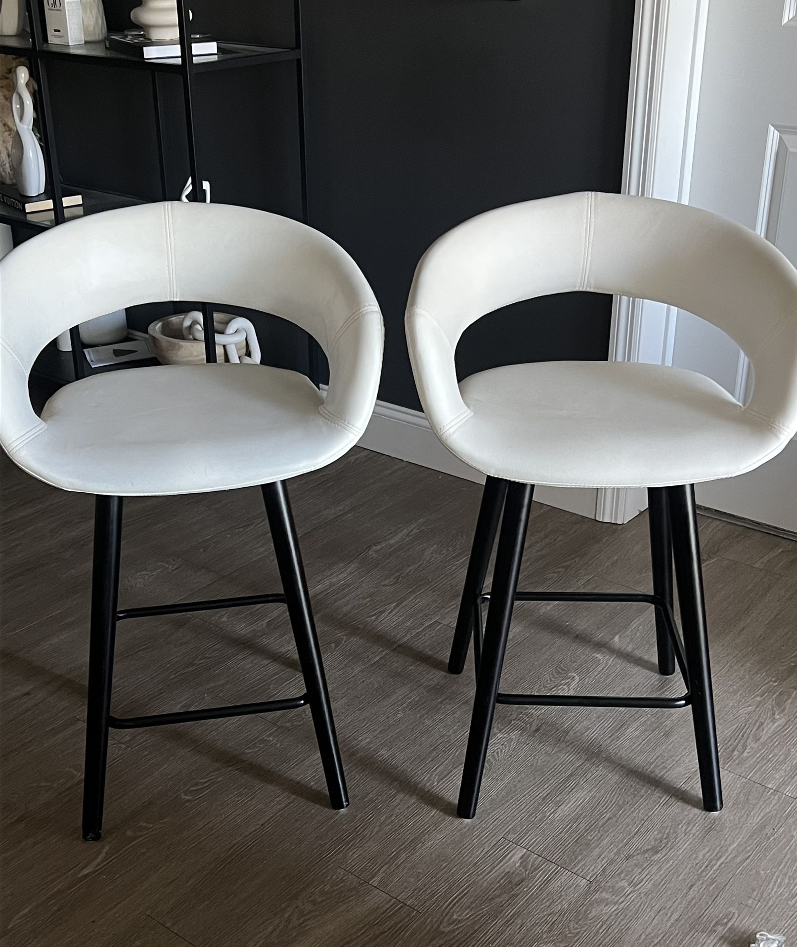 2 Set Of Bar Stool 