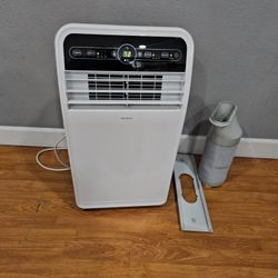 insignia 550 squarefeet portable air conditioner  12k btu