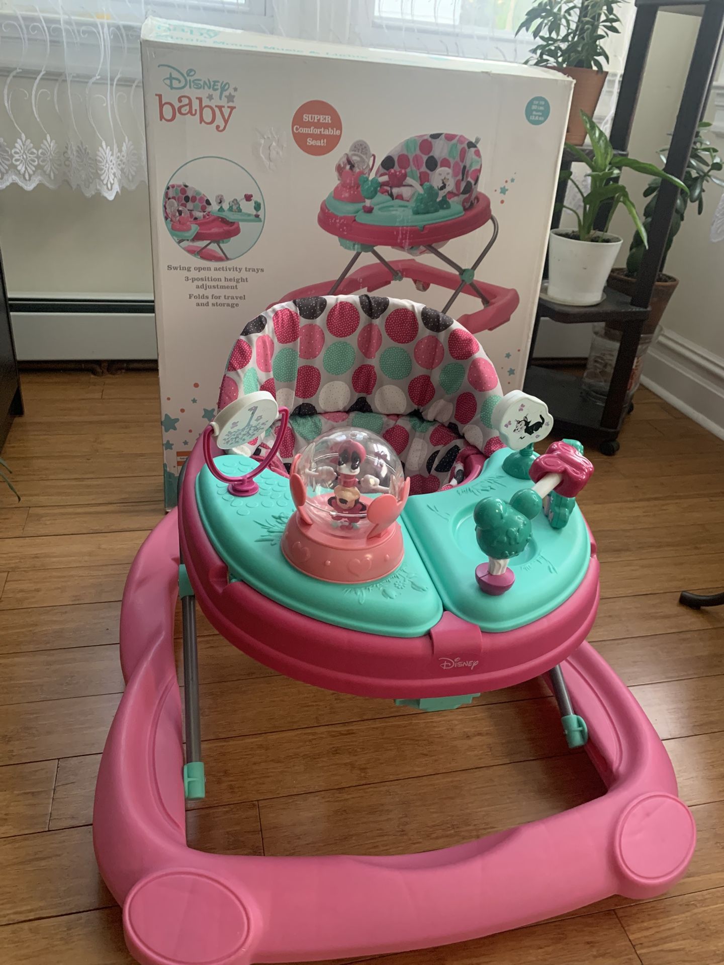 Mini Mouse Walker