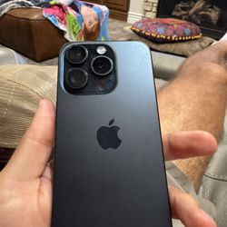 iPhone 15 Pro – 128GB – Unlocked – Black Titanium