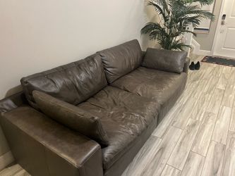 Beautiful brown leather couch