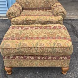 CHAIR WITH OTTOMAN 