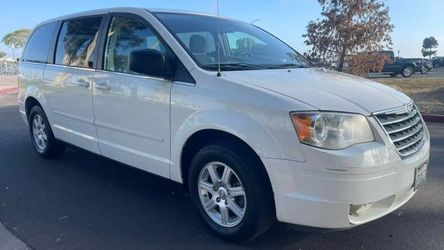 2010 Chrysler Town & Country