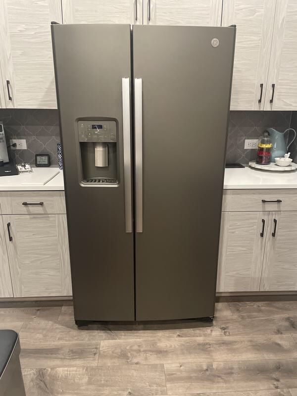 Dark Stainless Steel Kitchen Appliances 