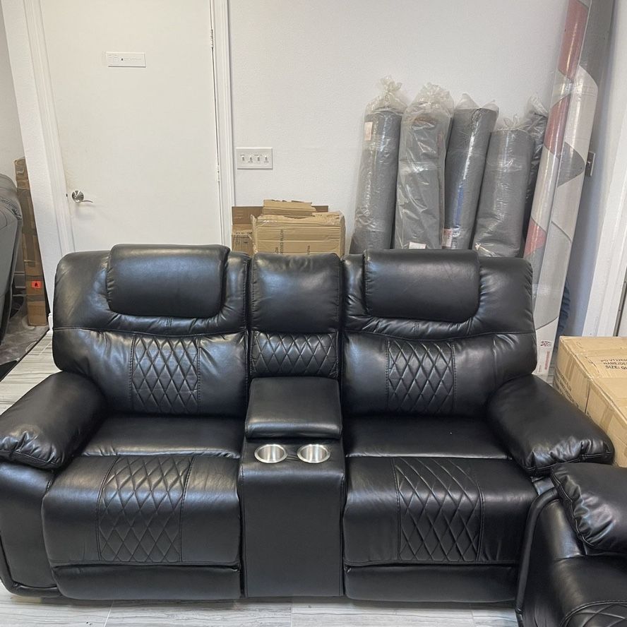 GORGEOUS BLACK SANTIAGO SOFA AND LOVESEAT!$999!*SAME DAY DELIVERY*NO CREDIT NEEDED*EASY FINANCING*HUGE SALE*