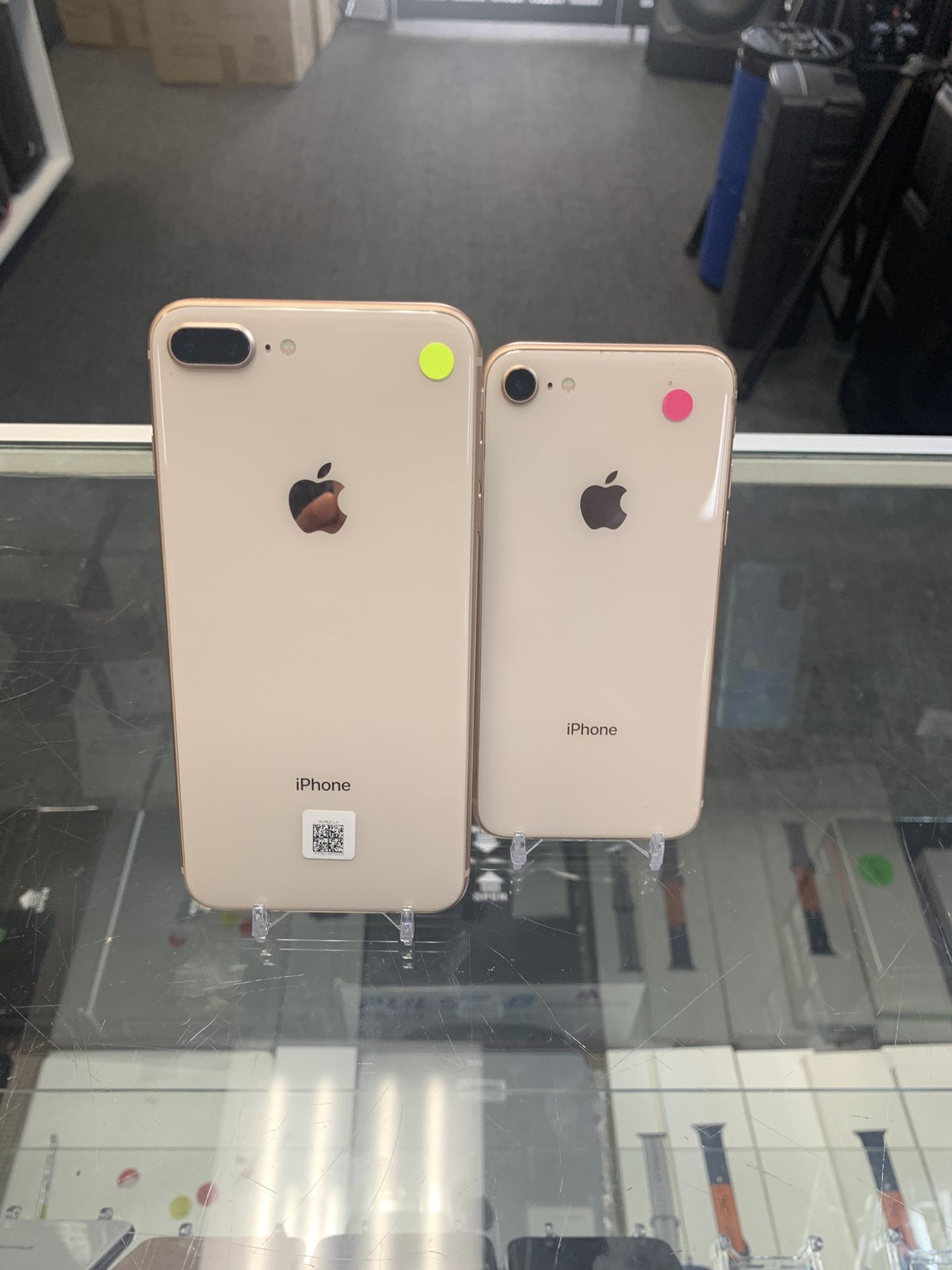 iPhone 8 / iPhone 8 Plus Unlocked, Special Offers 