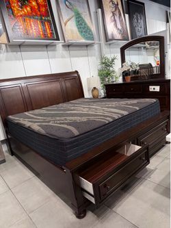 4pc King Bedroom Set ✨ Easy Financing Available ✨ No credit needed