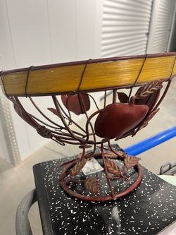 Metal Wire Fruit Basket with Apple Design