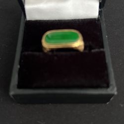 Green Jade Ring set In 18kt gold