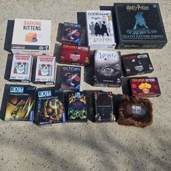 16 Board Games, Tarot Cards And Card Games