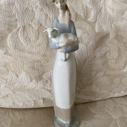 Mint Lladro Shepherdess Young Girl with Lamb. Glossy. $100. 
