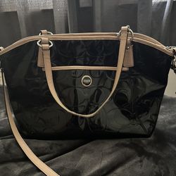 Coach Leah Shoulder Bag 