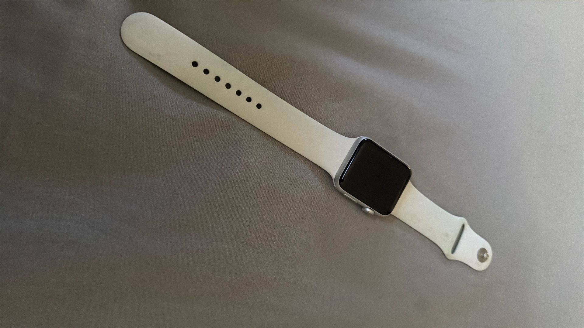 Apple Watch Series 3 42mm Aluminum