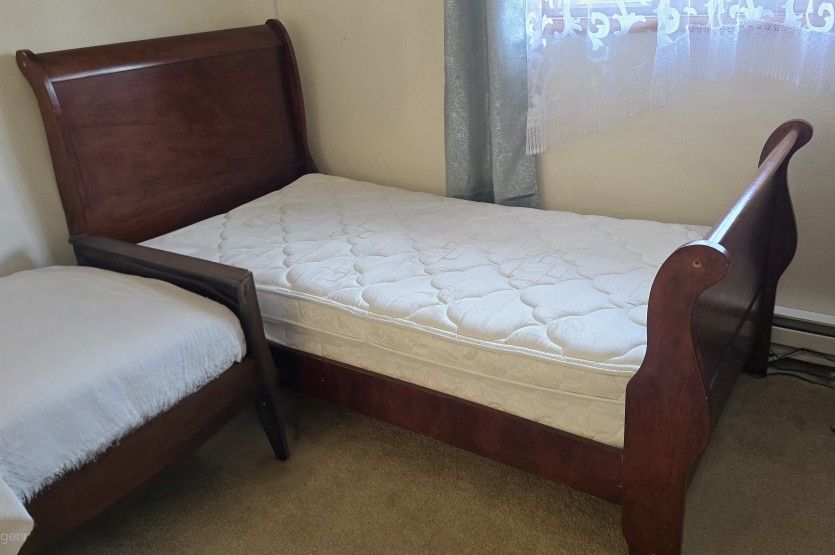 Twin Bed With Mattress