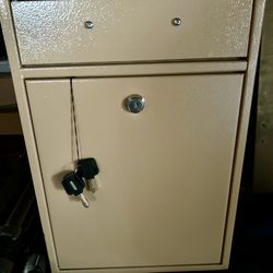 New Steel Lock Box With Key With Mall Mount 
