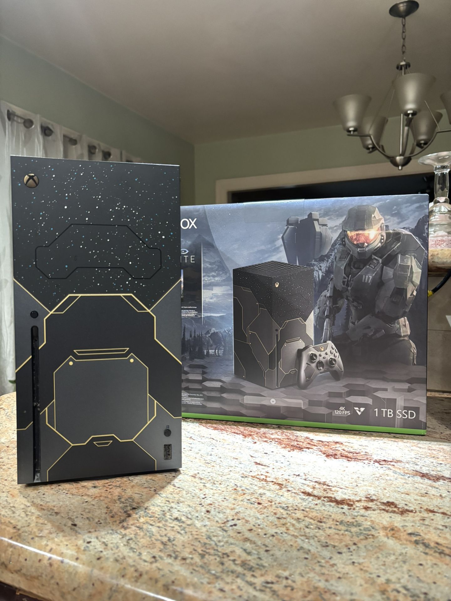 Xbox Series X Halo Edition 