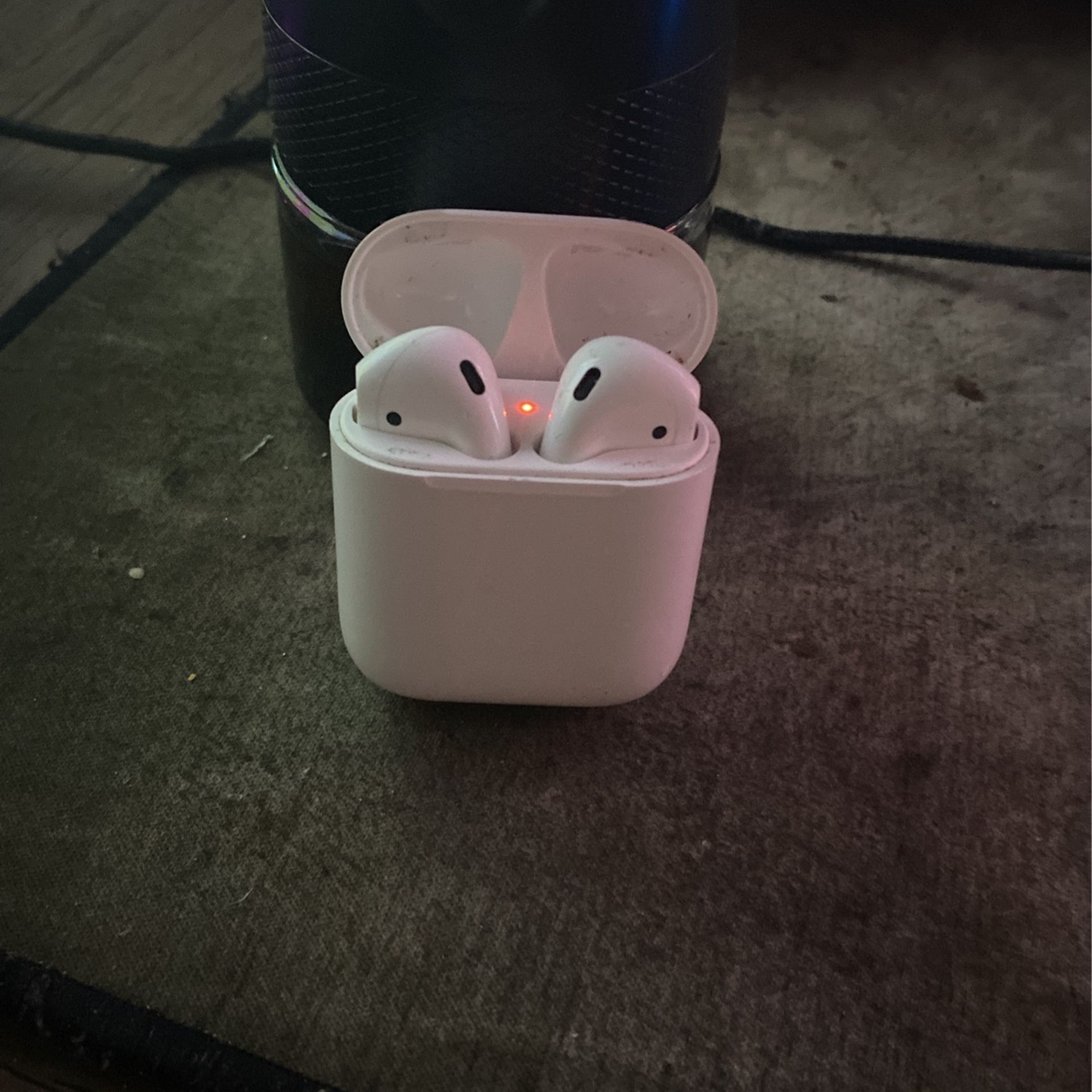 AirPod Gen 1s
