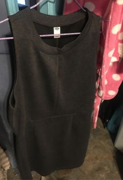 Old Navy size L I’m available only on weekends plz cerios buyers