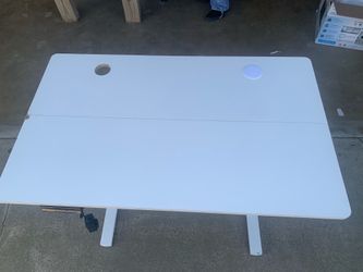 Electric standing chair