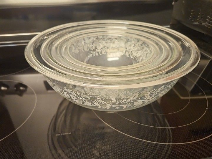 Set of 4 Vintage Pyrex Nesting Mixing Bowls COLONIAL MIST Clear w/ White Flowers