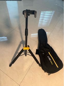 Guitar 🎸 stand